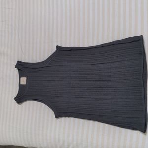 Grey t-shirt from H&M size XS